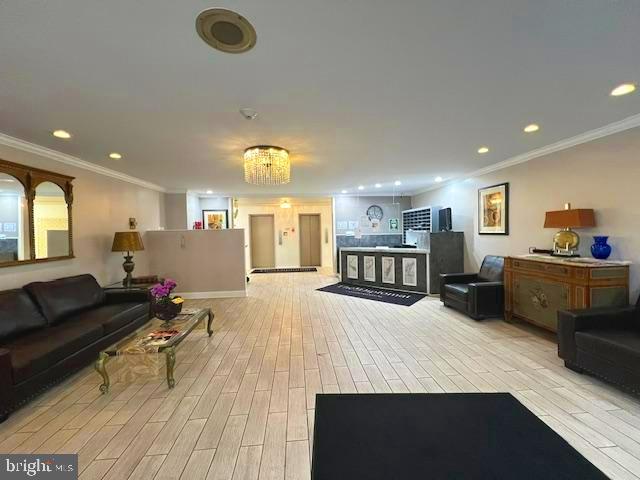 THE DIPLOMAT - Residential