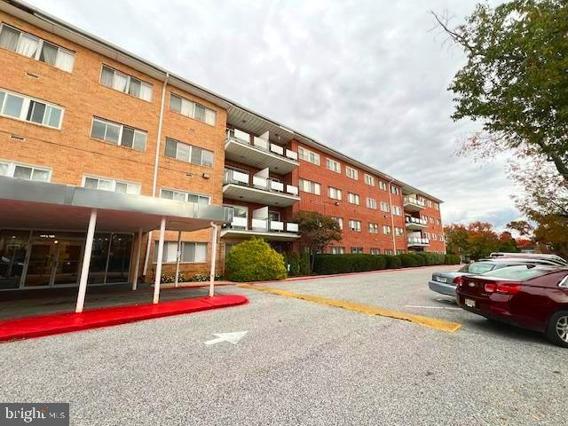 THE DIPLOMAT - Residential