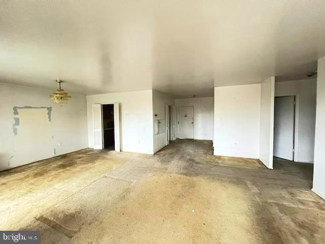 THE DIPLOMAT - Residential