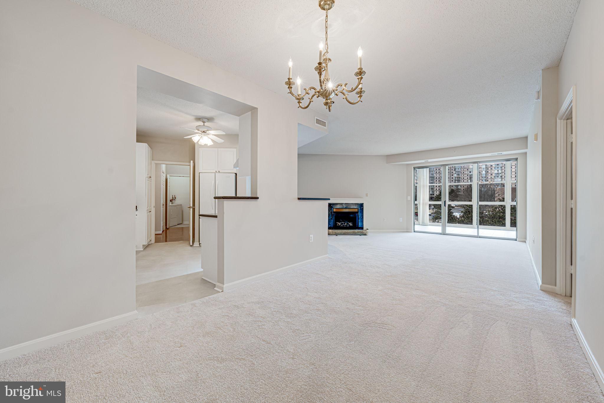 LANSDOWNE WOODS LEISURE WORLD - Residential