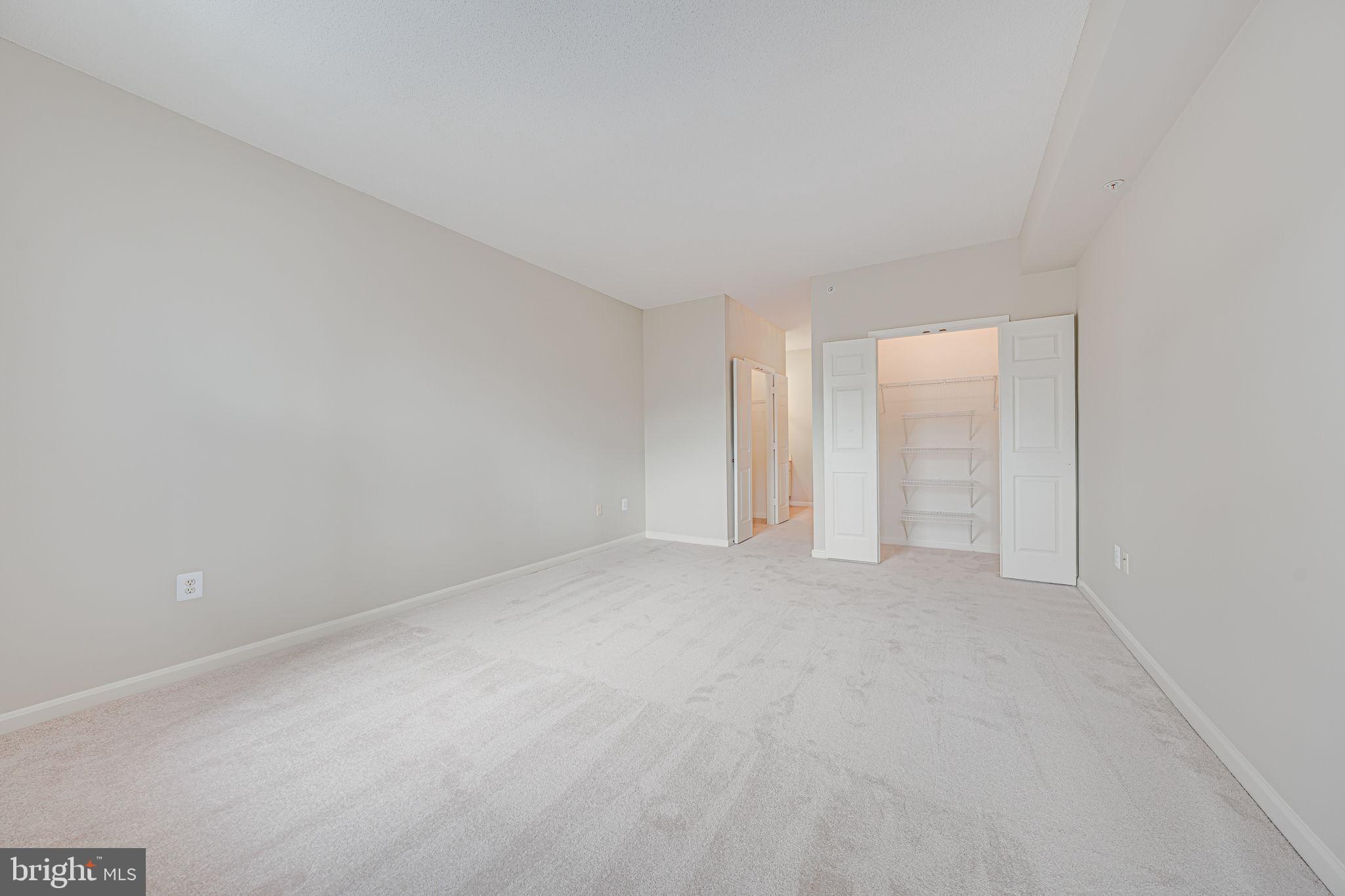 LANSDOWNE WOODS LEISURE WORLD - Residential