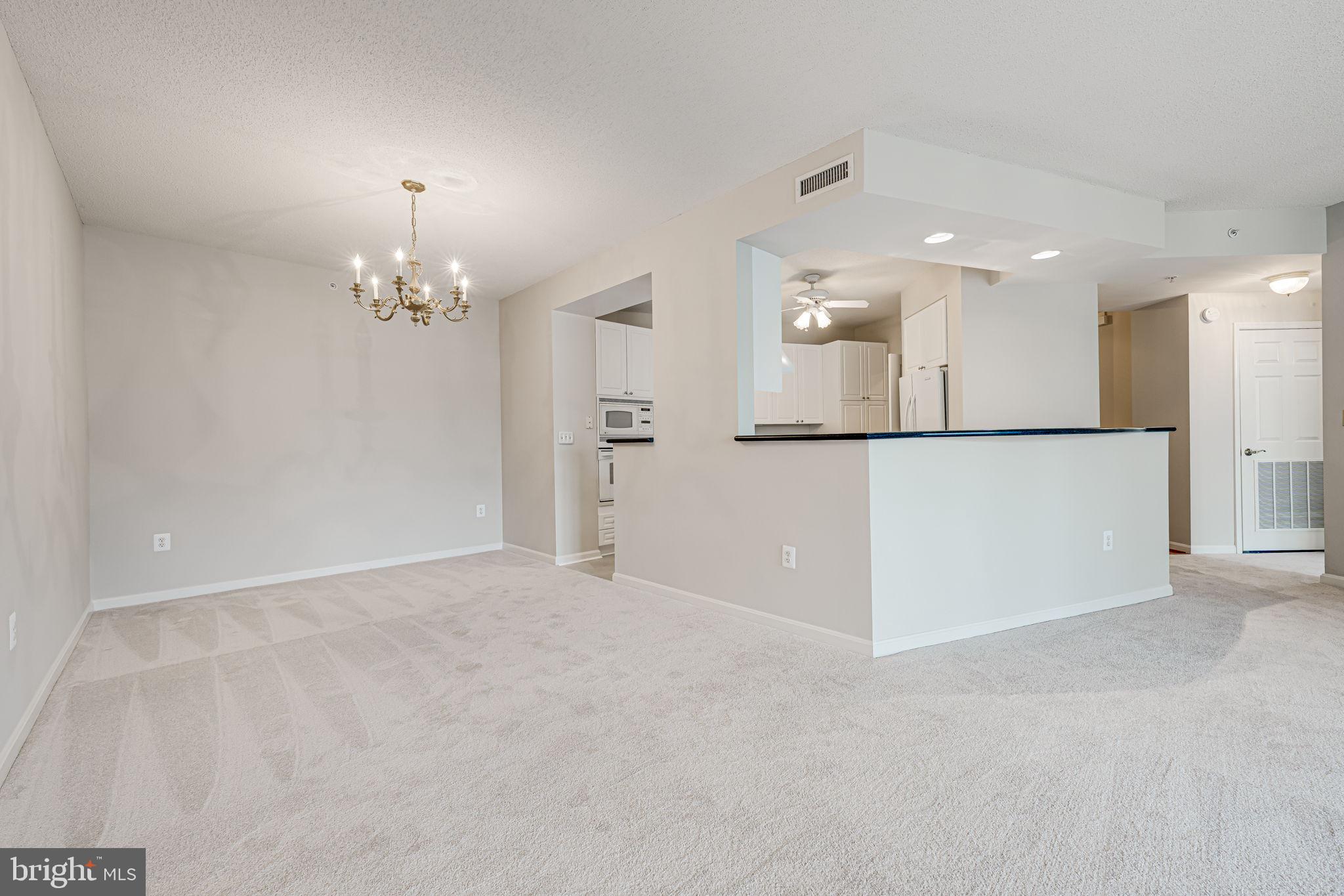 LANSDOWNE WOODS LEISURE WORLD - Residential