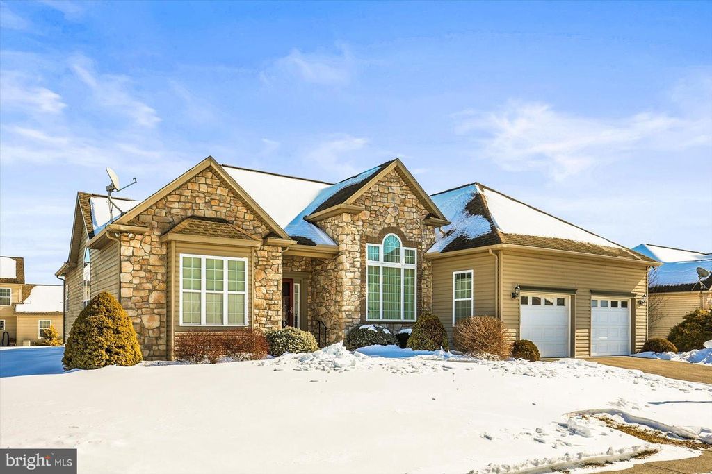 Photo of 153 Laura Lane, GETTYSBURG, PA 17325 (MLS # PAAD2021670)