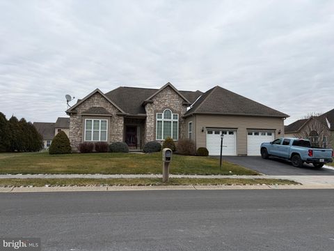 153 LAURA LANE GETTYSBURG PA 17325