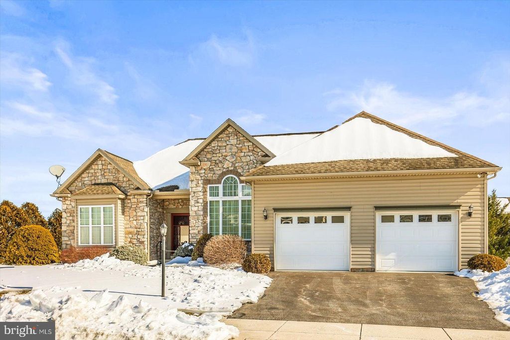 Photo of 153 Laura Lane, GETTYSBURG, PA 17325 (MLS # PAAD2021670)