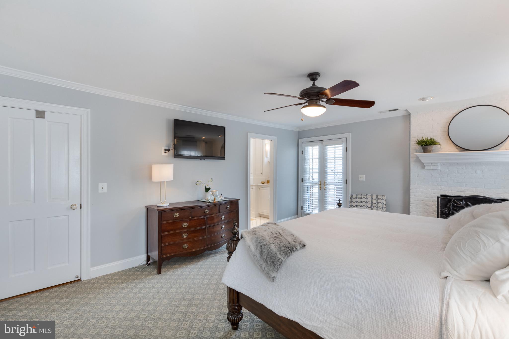 HISTORIC LEESBURG - Residential