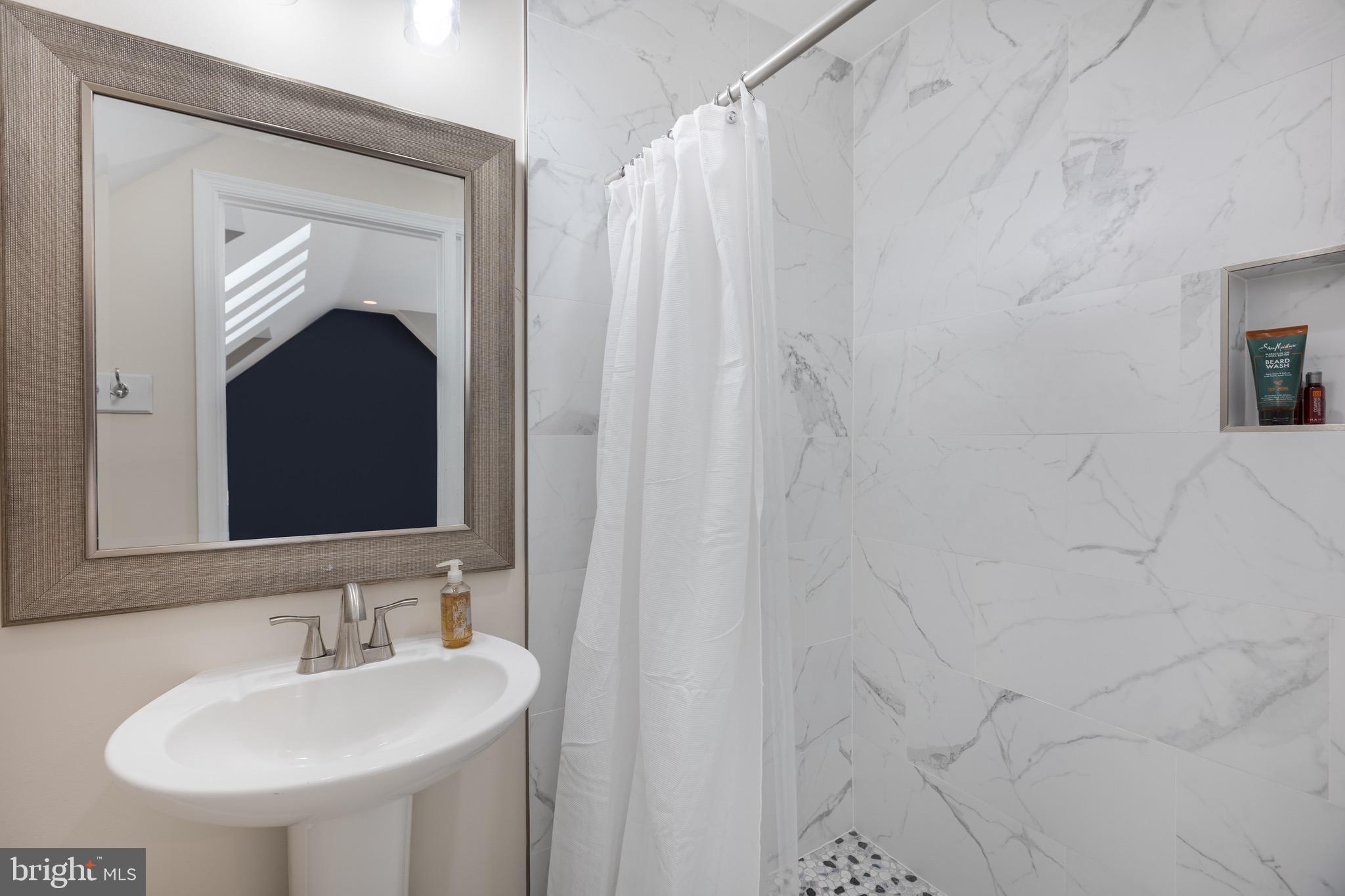 HISTORIC LEESBURG - Residential