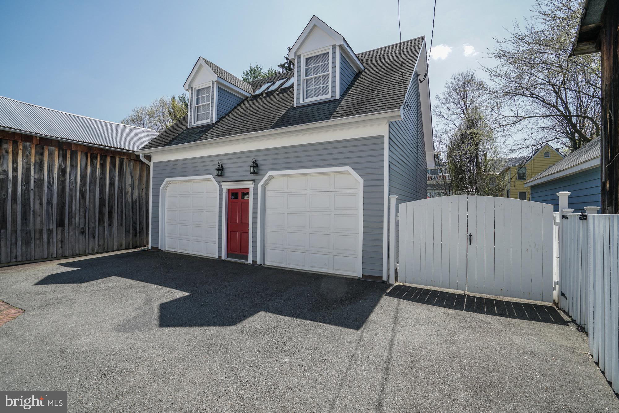 HISTORIC LEESBURG - Residential