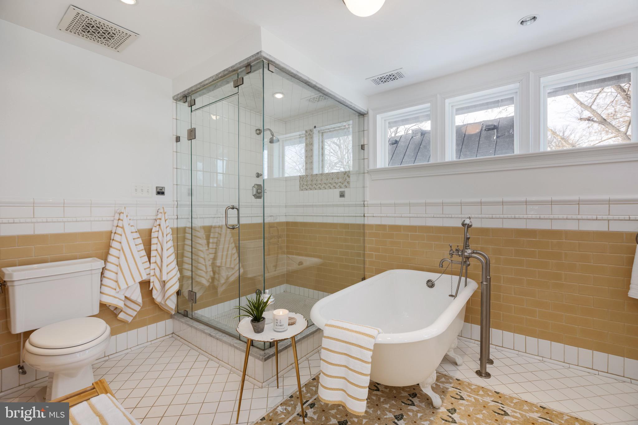 HISTORIC LEESBURG - Residential