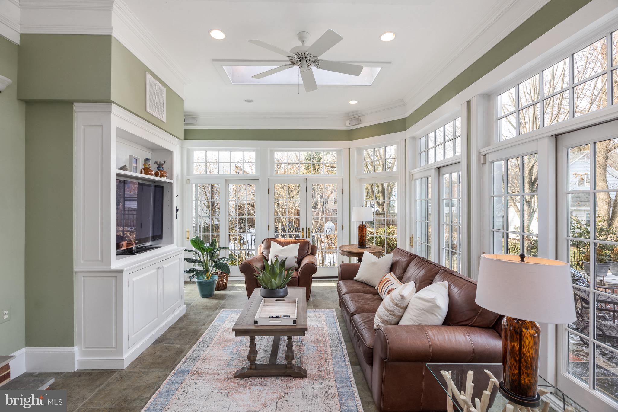 HISTORIC LEESBURG - Residential