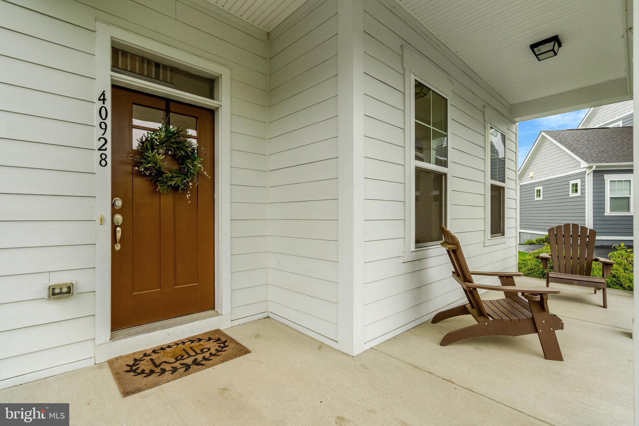 40928 ARCADIAN POND COURT