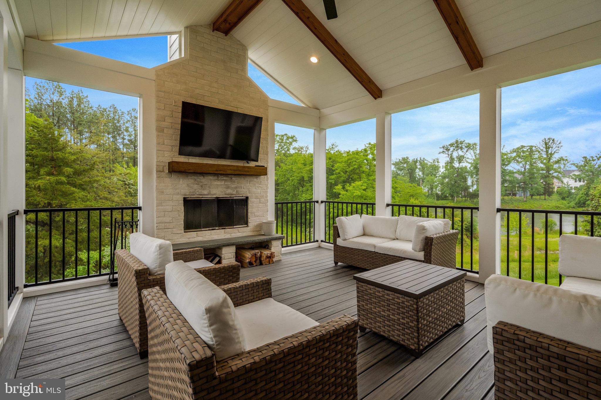 GROVE AT WILLOWSFORD - Residential