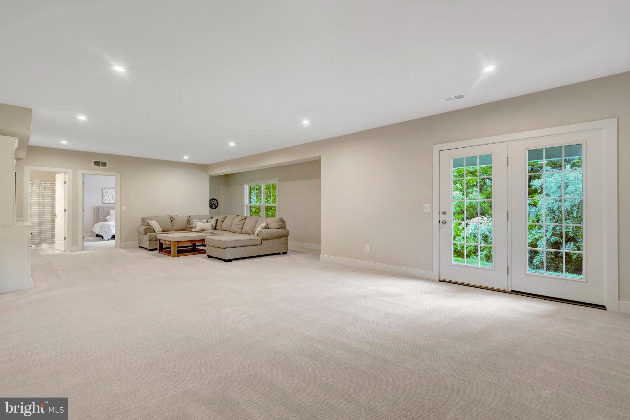 GROVE AT WILLOWSFORD - Residential