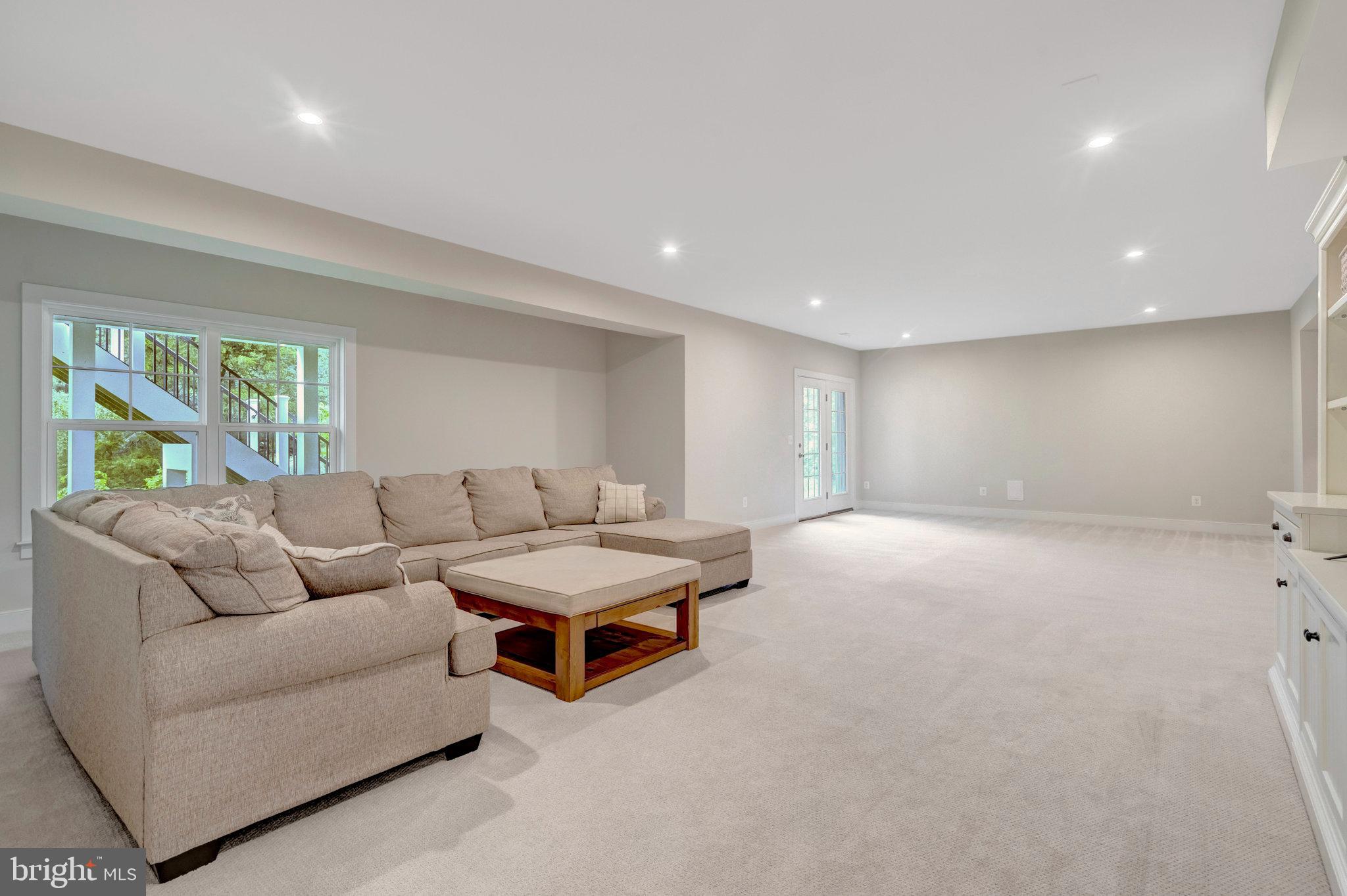 GROVE AT WILLOWSFORD - Residential