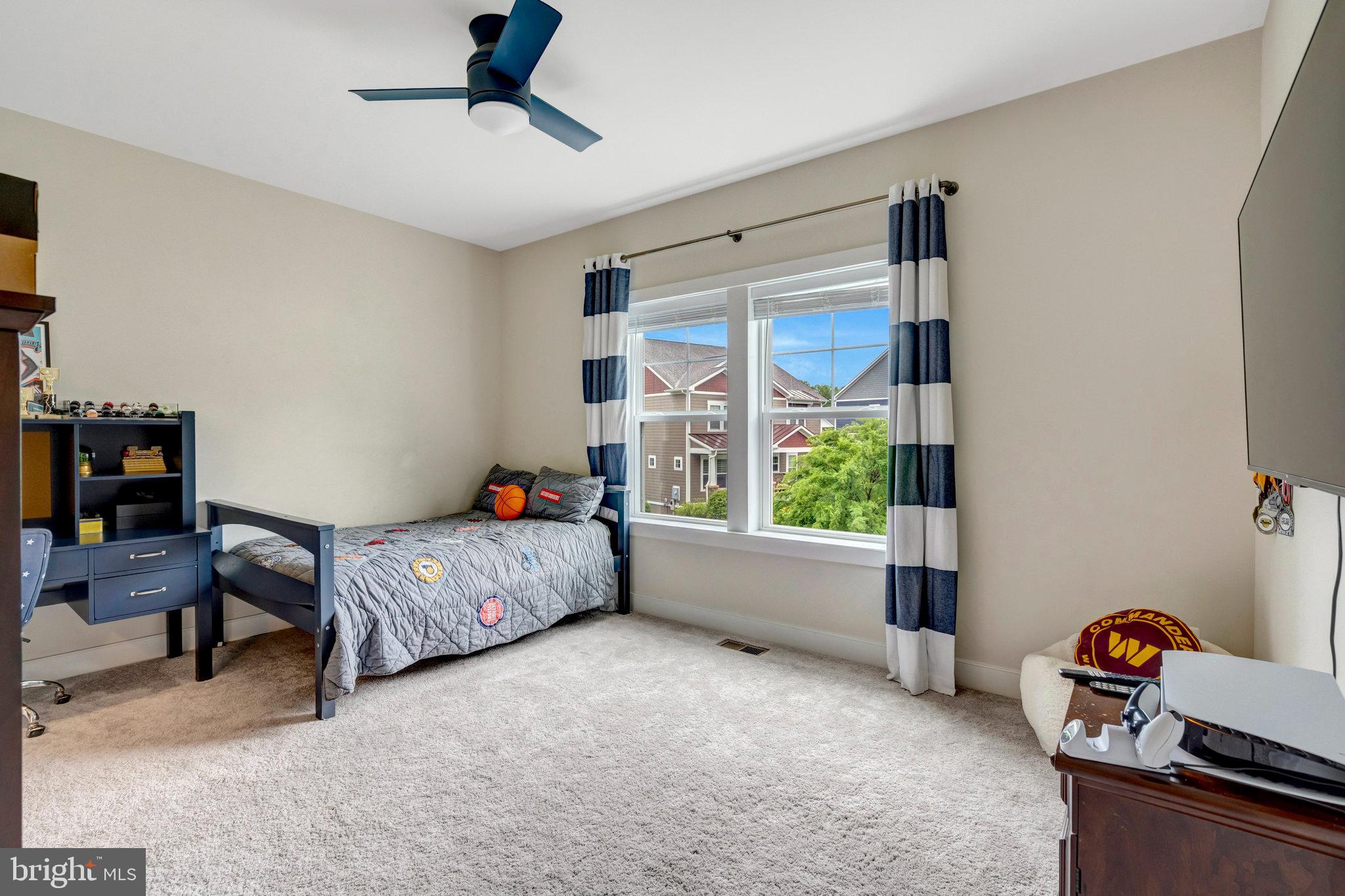 GROVE AT WILLOWSFORD - Residential