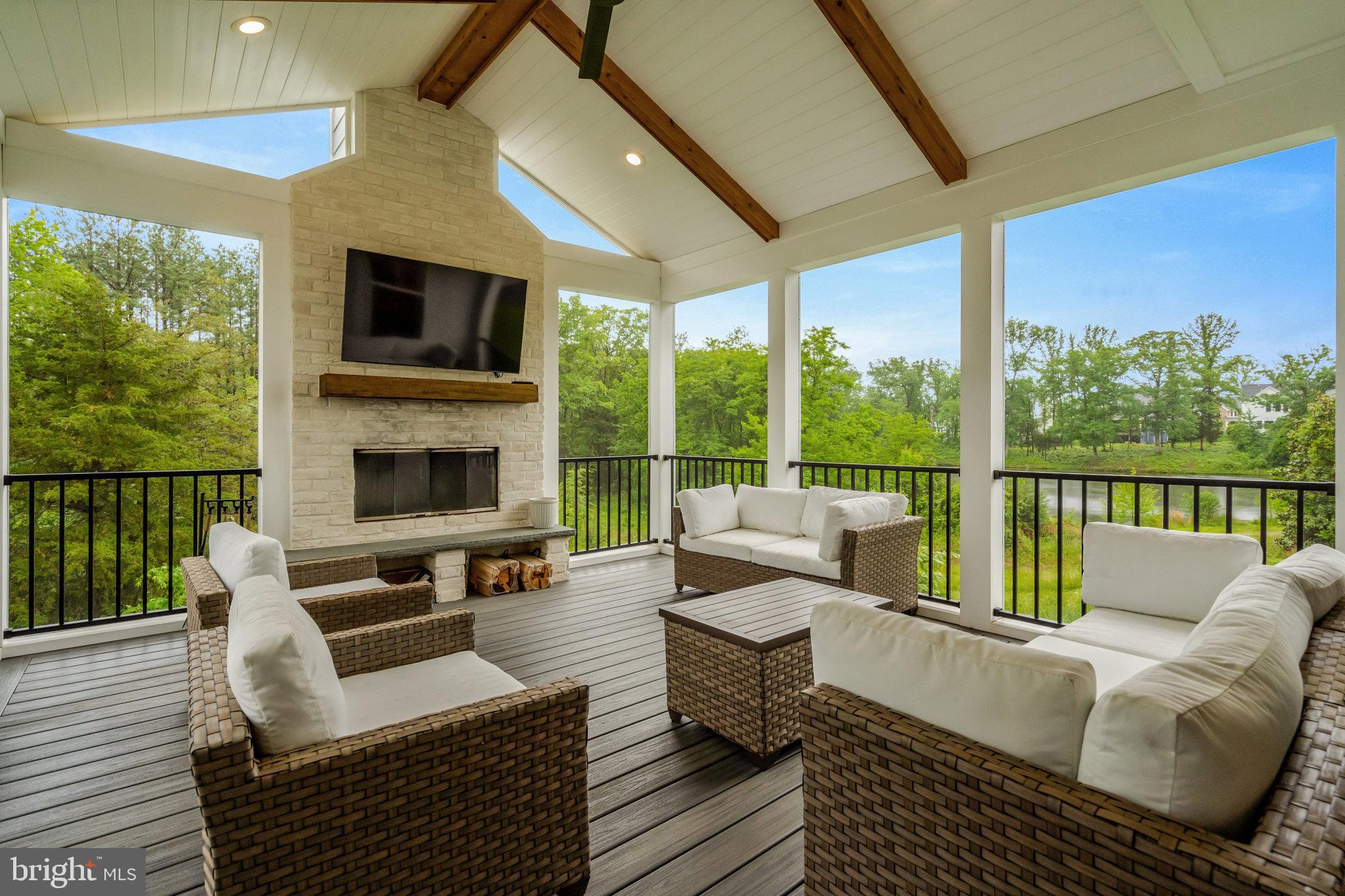 GROVE AT WILLOWSFORD - Residential