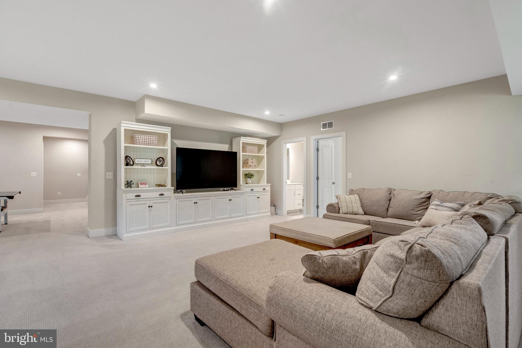 GROVE AT WILLOWSFORD - Residential