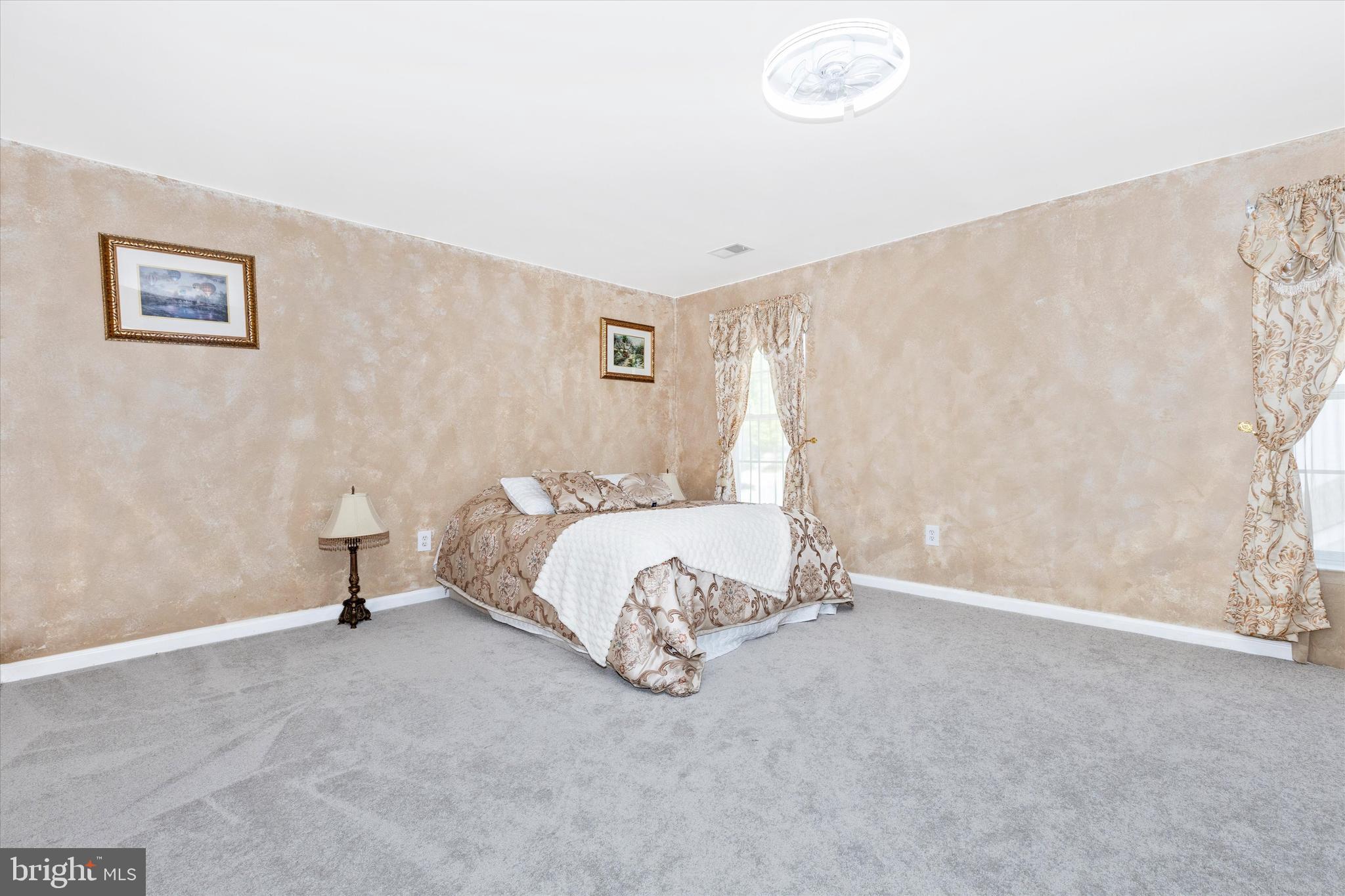 KINGSVIEW RIDGE - Residential