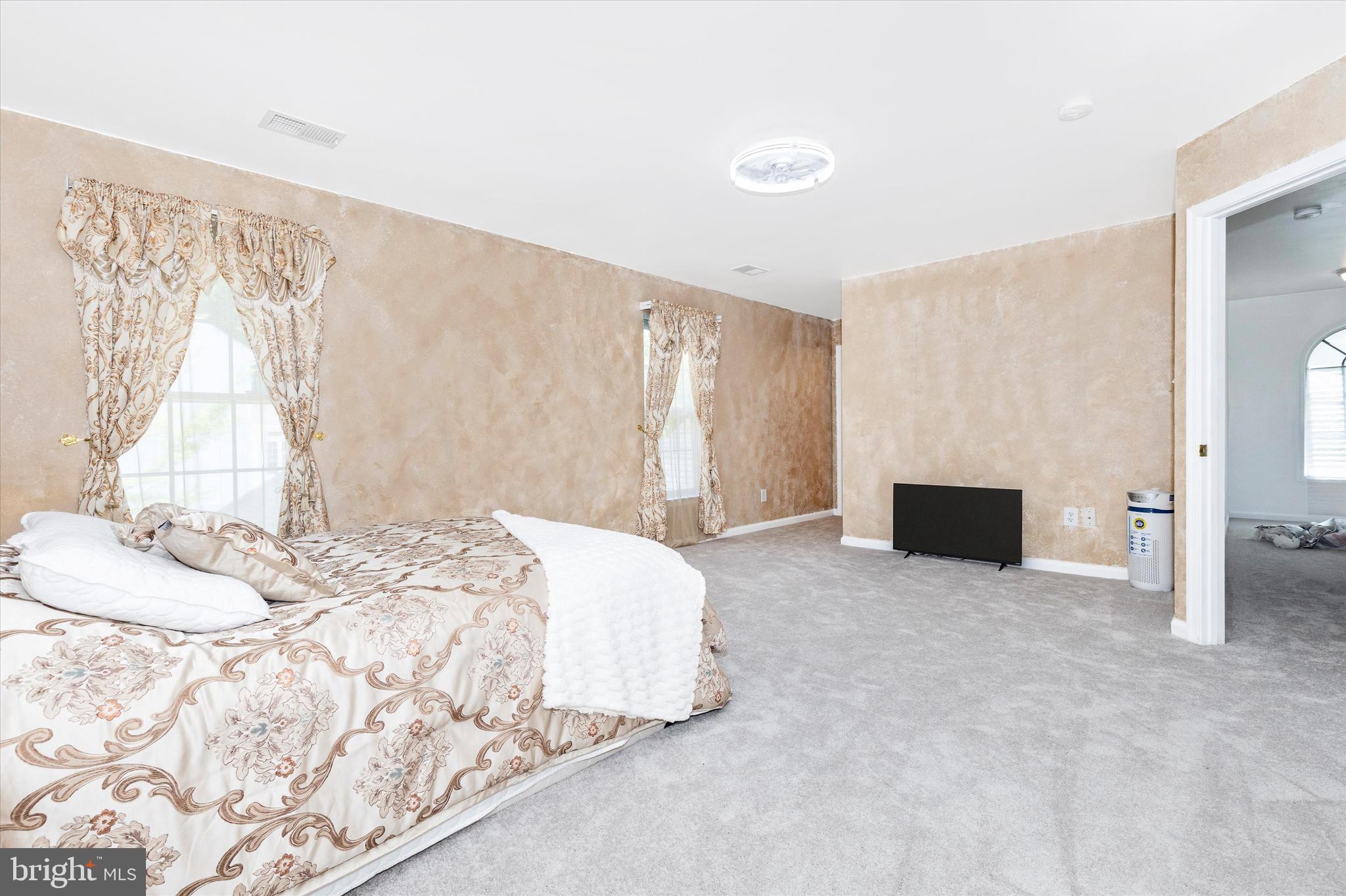 KINGSVIEW RIDGE - Residential
