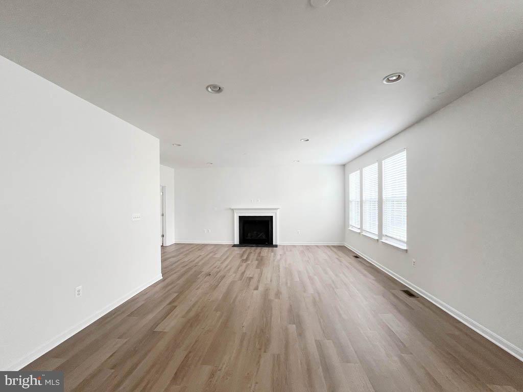 WELLSPRING HILLS - Residential Lease