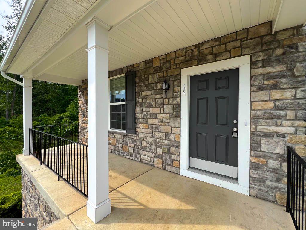 WELLSPRING HILLS - Residential Lease