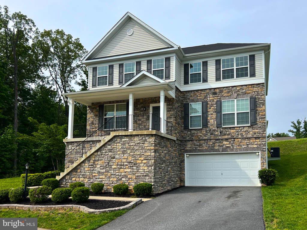 WELLSPRING HILLS - Residential Lease