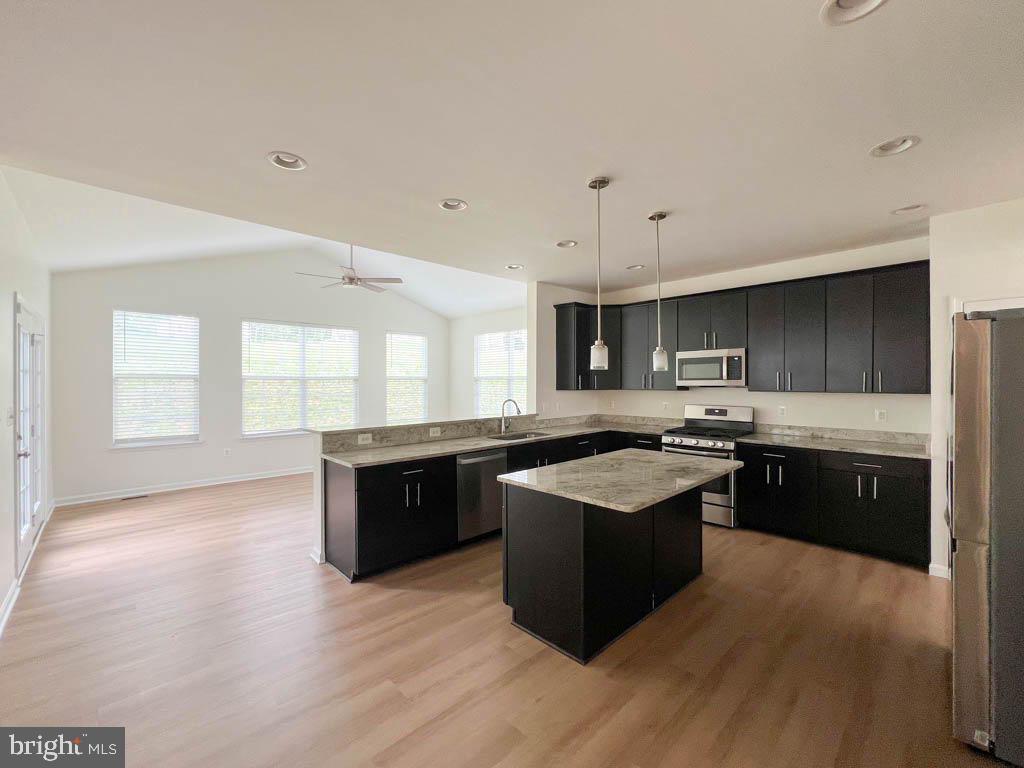 WELLSPRING HILLS - Residential Lease