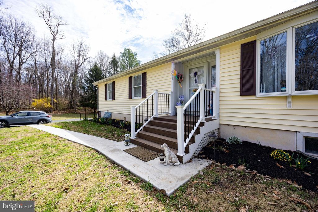 Photo of 712 Morgan Grove Road, SHEPHERDSTOWN, WV 25443 (MLS # WVJF2022760)