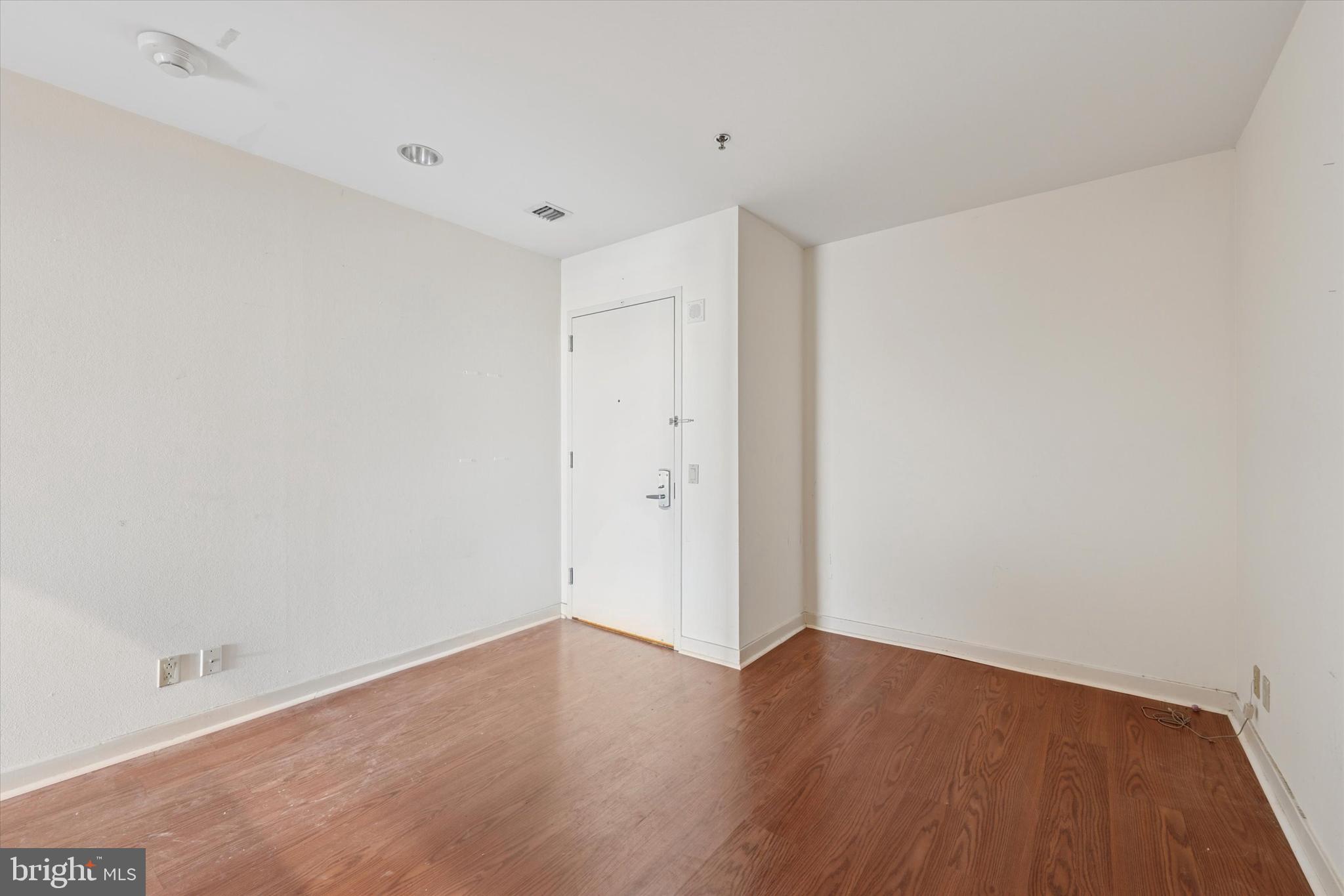 CHINATOWN - Residential