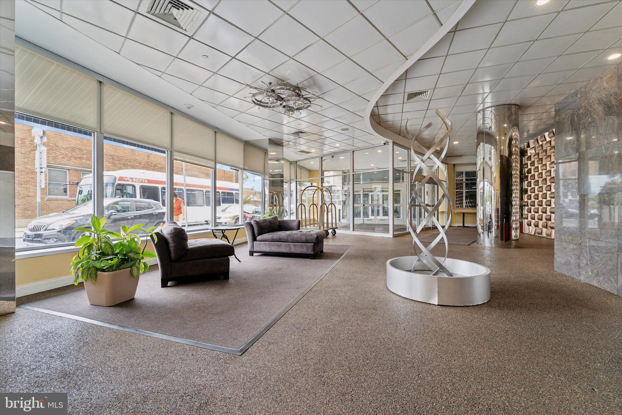 CHINATOWN - Residential