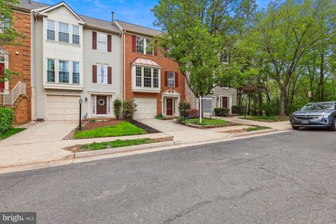 46703 CAVENDISH SQUARE STERLING VA 20165
