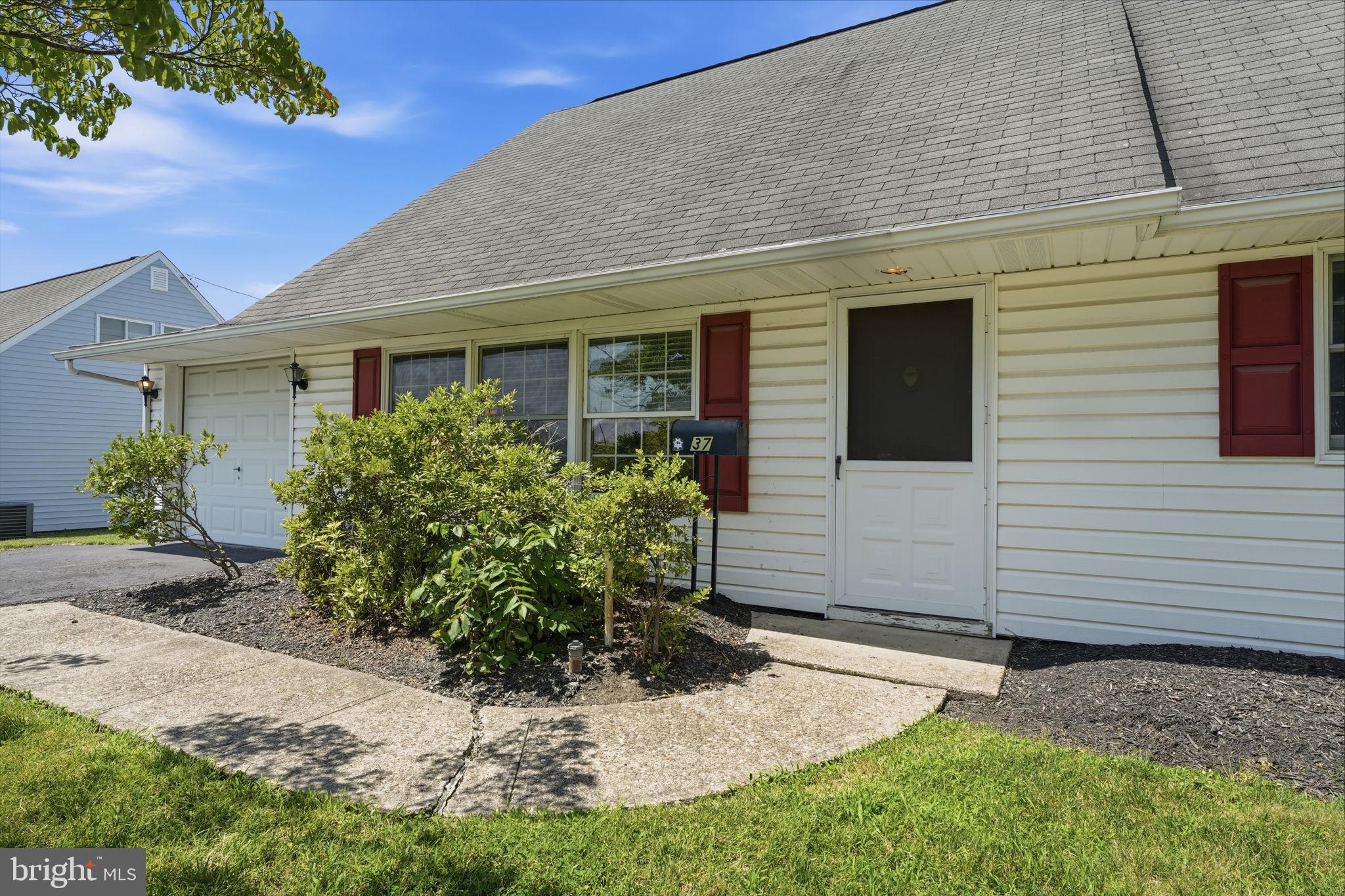 37 TRELLIS ROAD