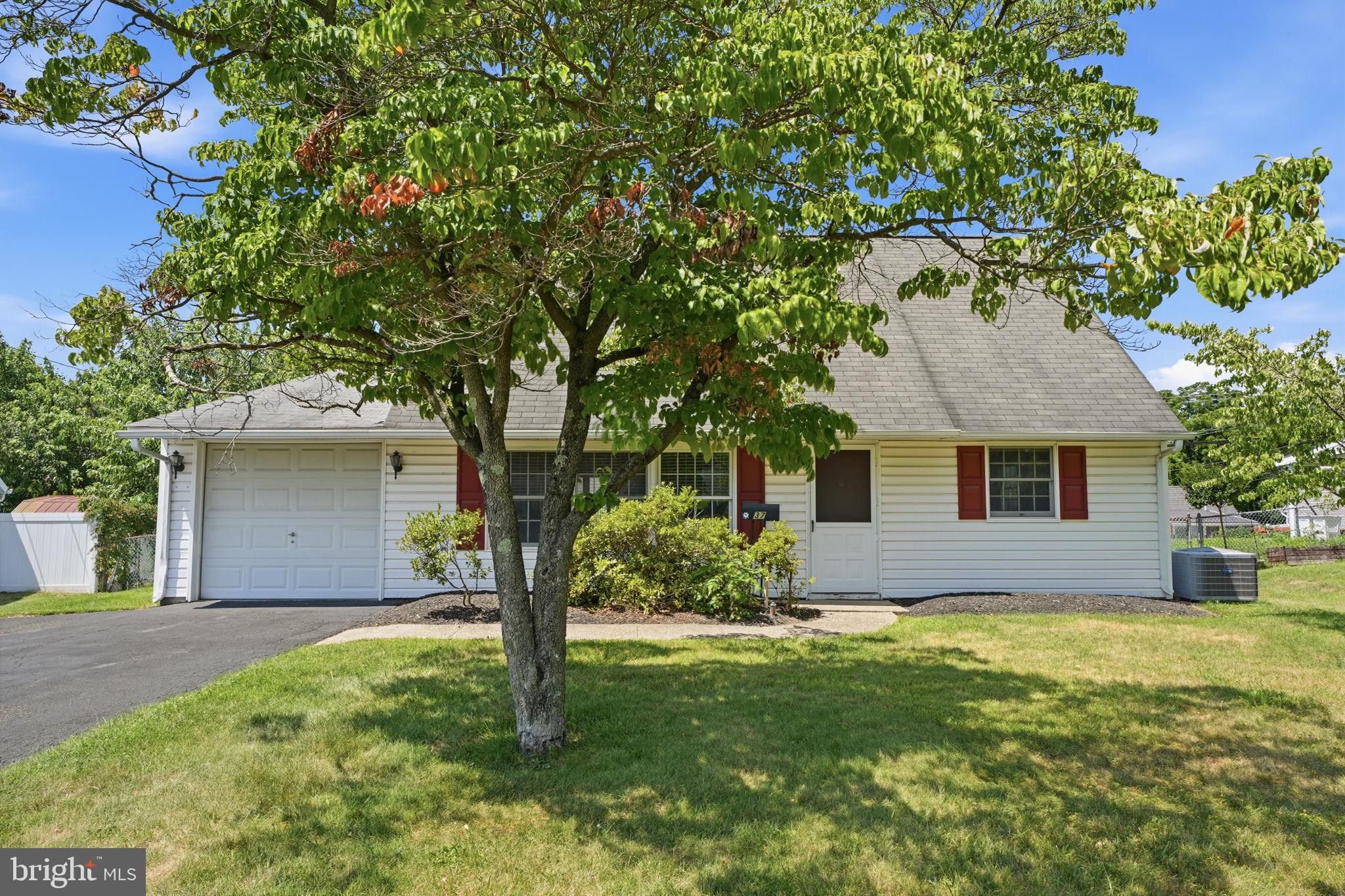 37 TRELLIS ROAD