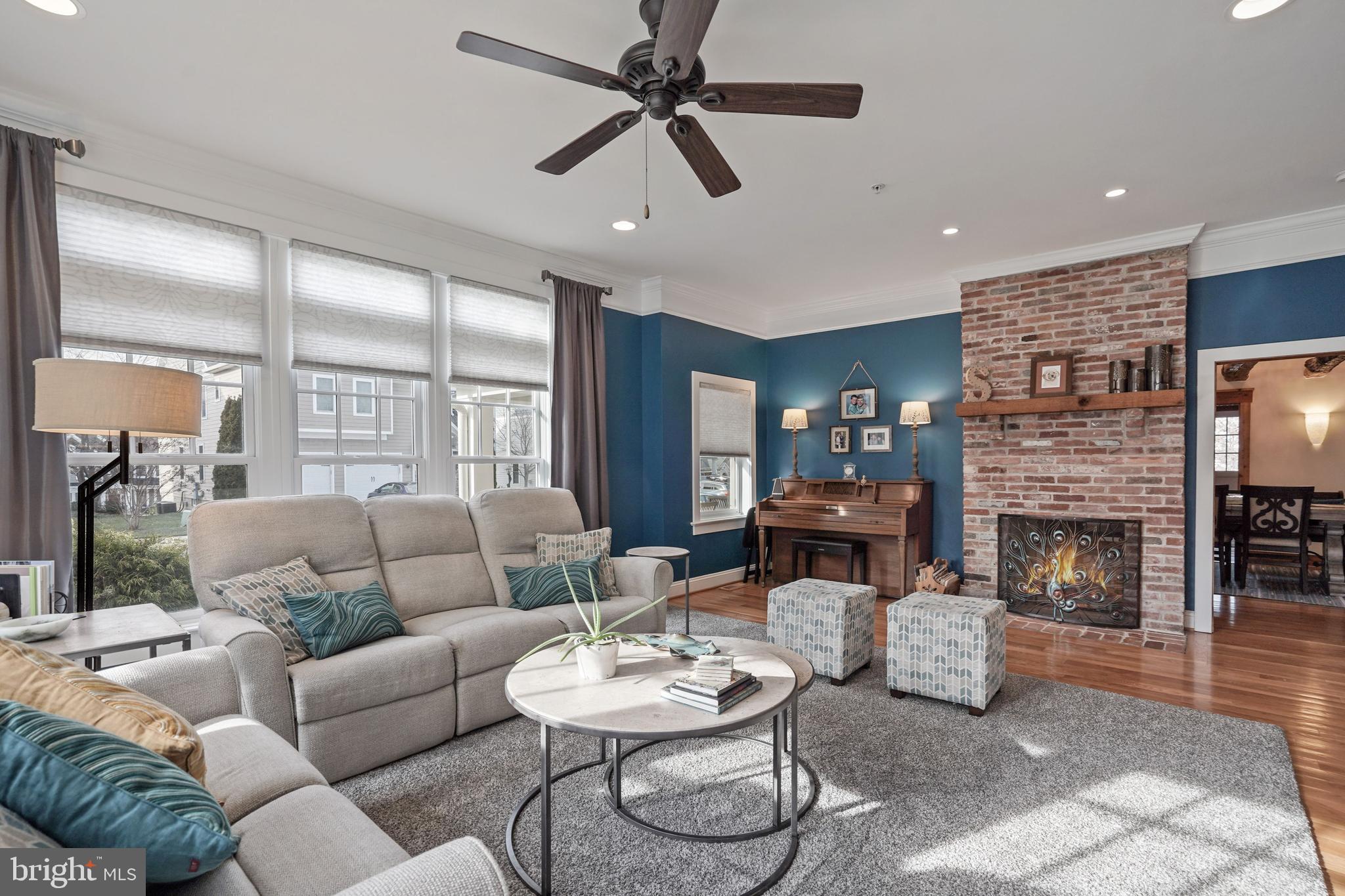 CLARK`S CORNER - Residential