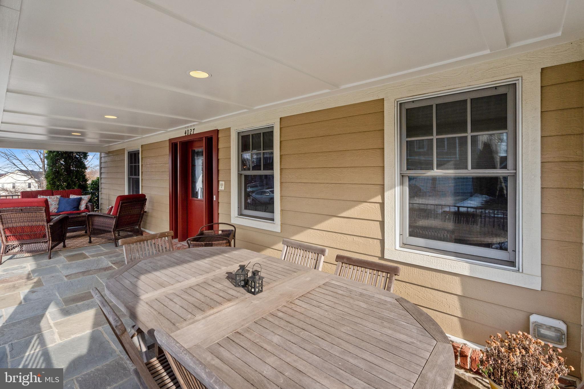 CLARK`S CORNER - Residential