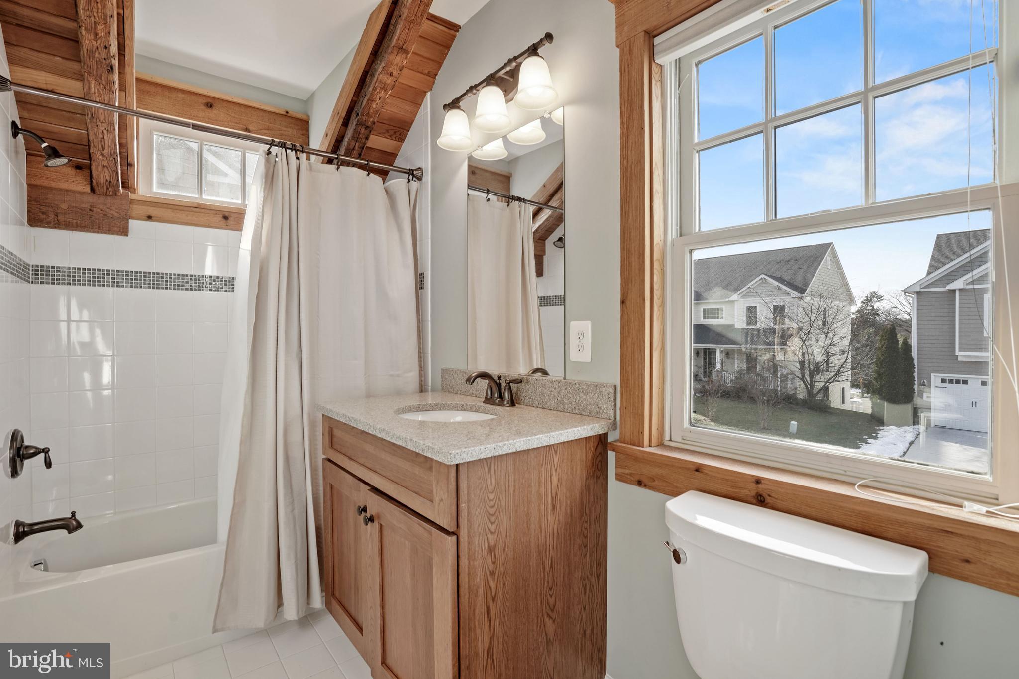 CLARK`S CORNER - Residential