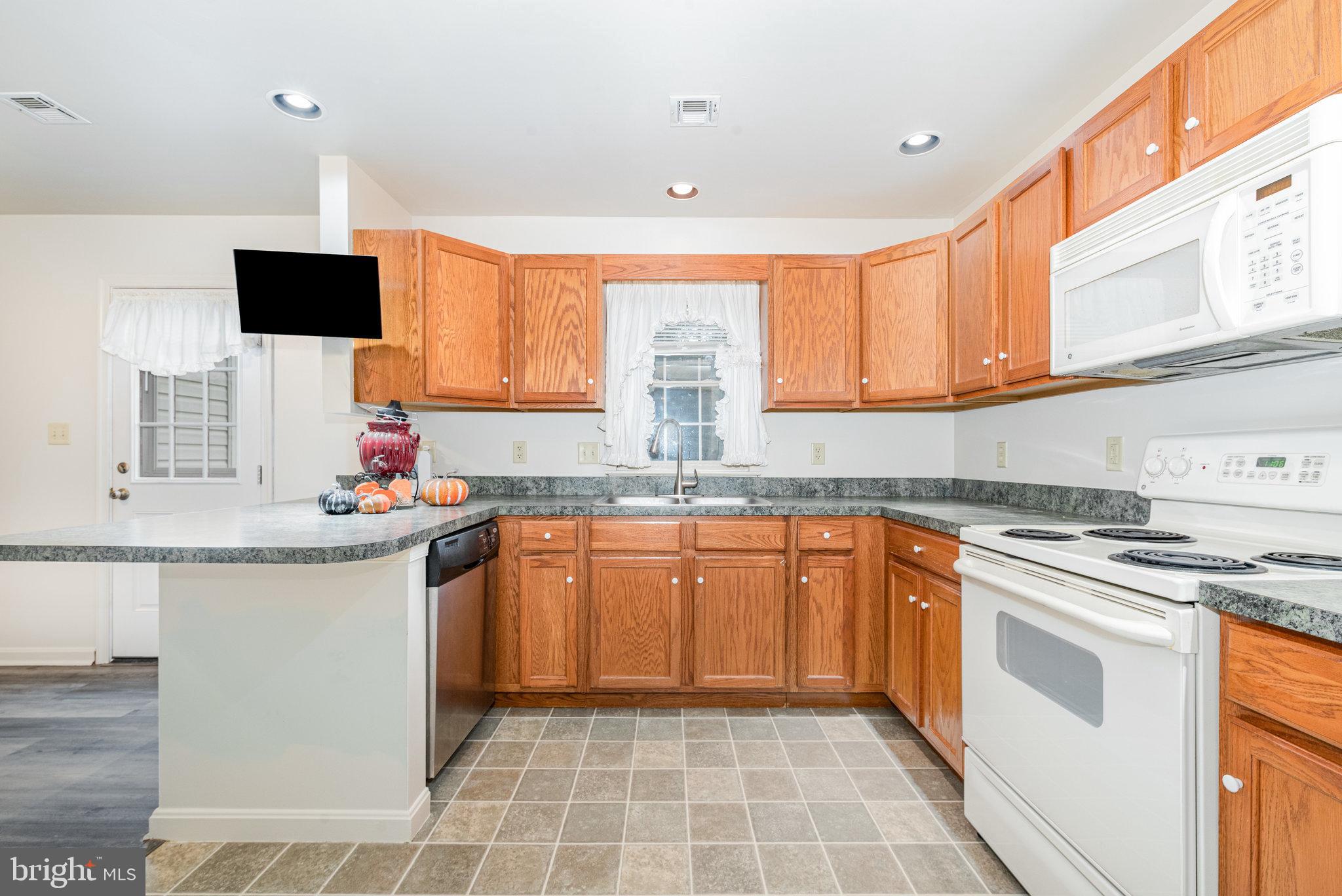 STONEHEDGE II - Residential