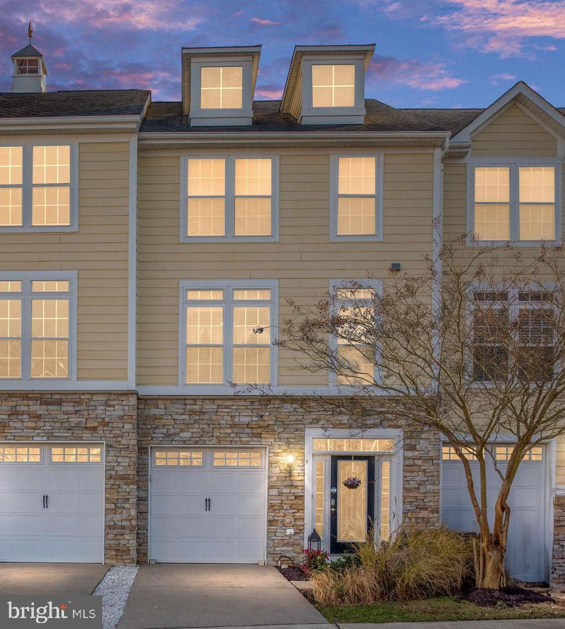 MONROE POINT - Residential