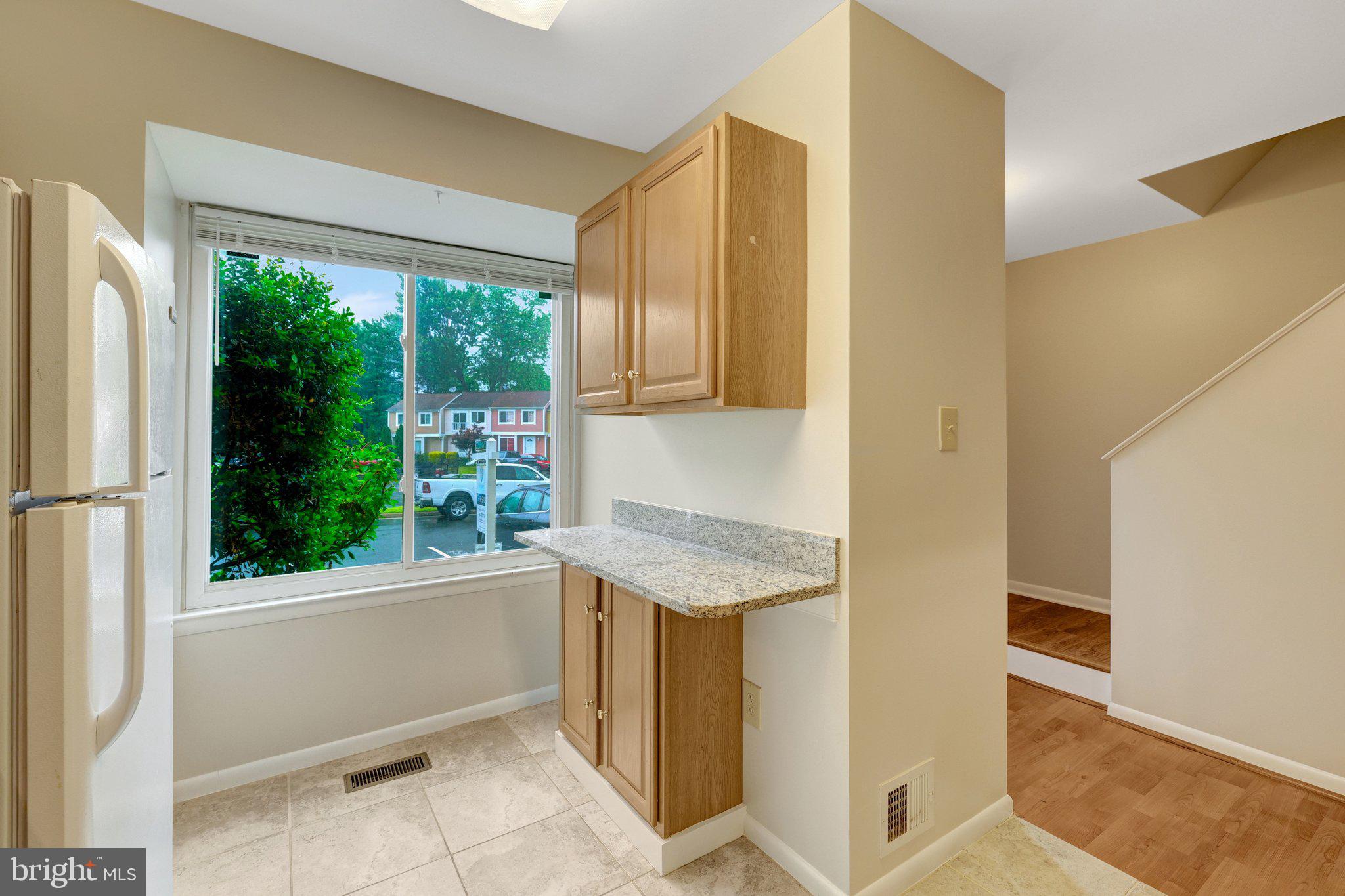 SUGARLAND SQUARE - Residential