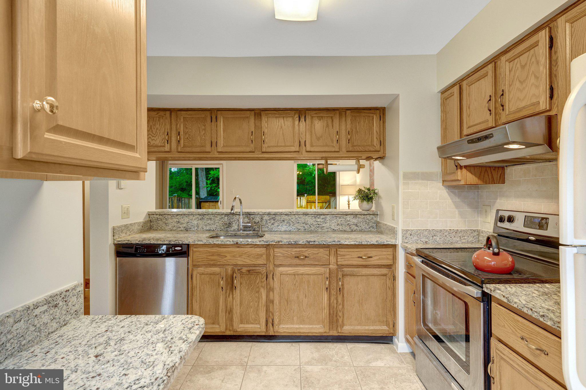 SUGARLAND SQUARE - Residential