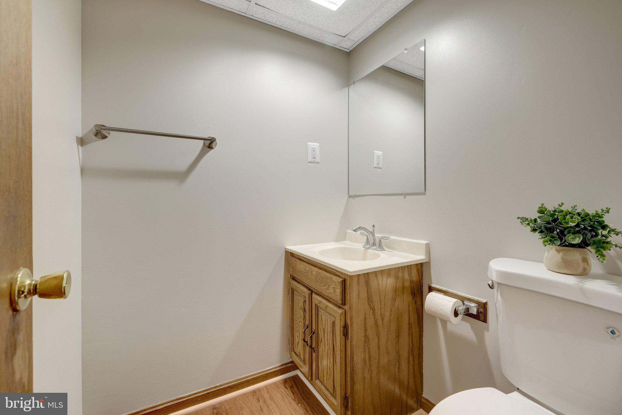 SUGARLAND SQUARE - Residential
