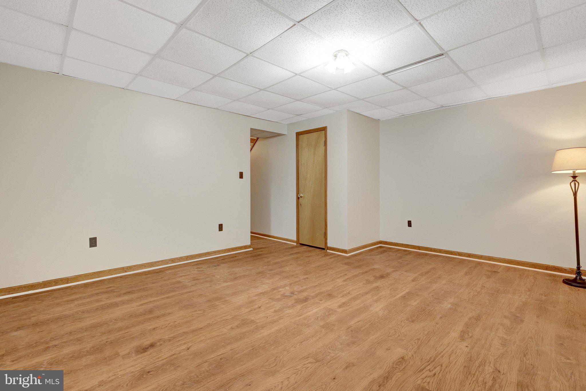 SUGARLAND SQUARE - Residential