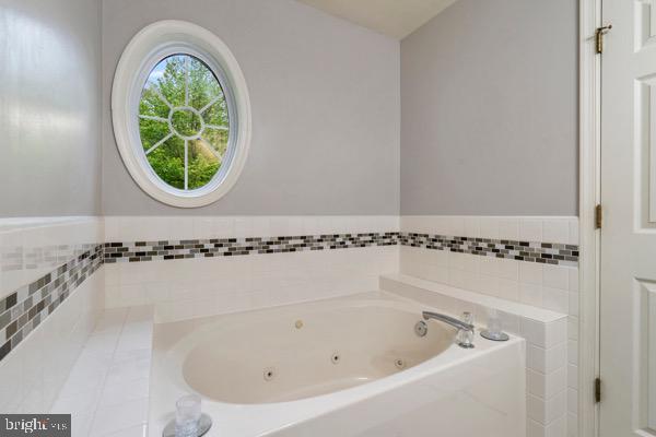 GREAT OAKS RETREAT - Residential