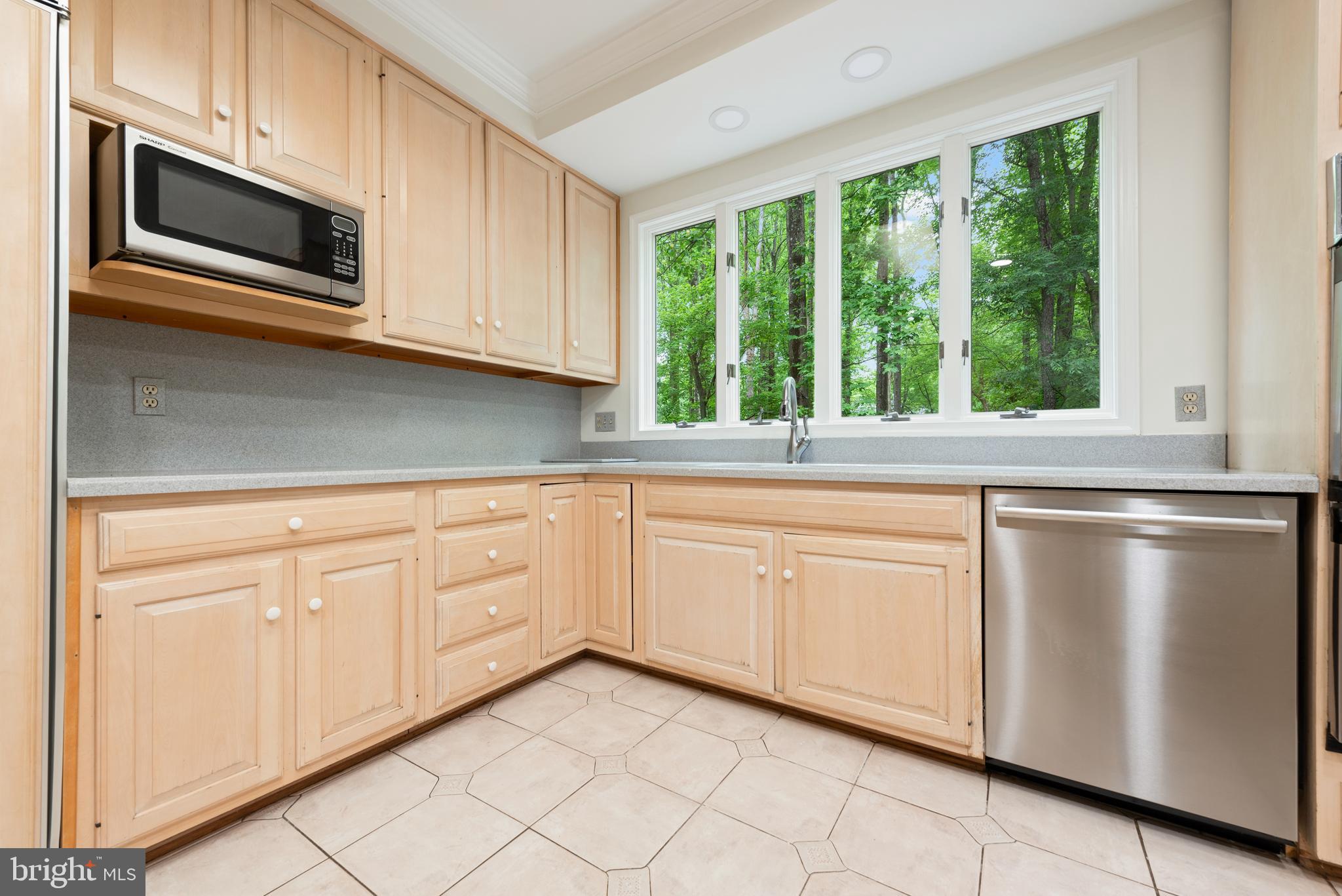 TIMBERLAKE ESTATES SOUTH - Residential