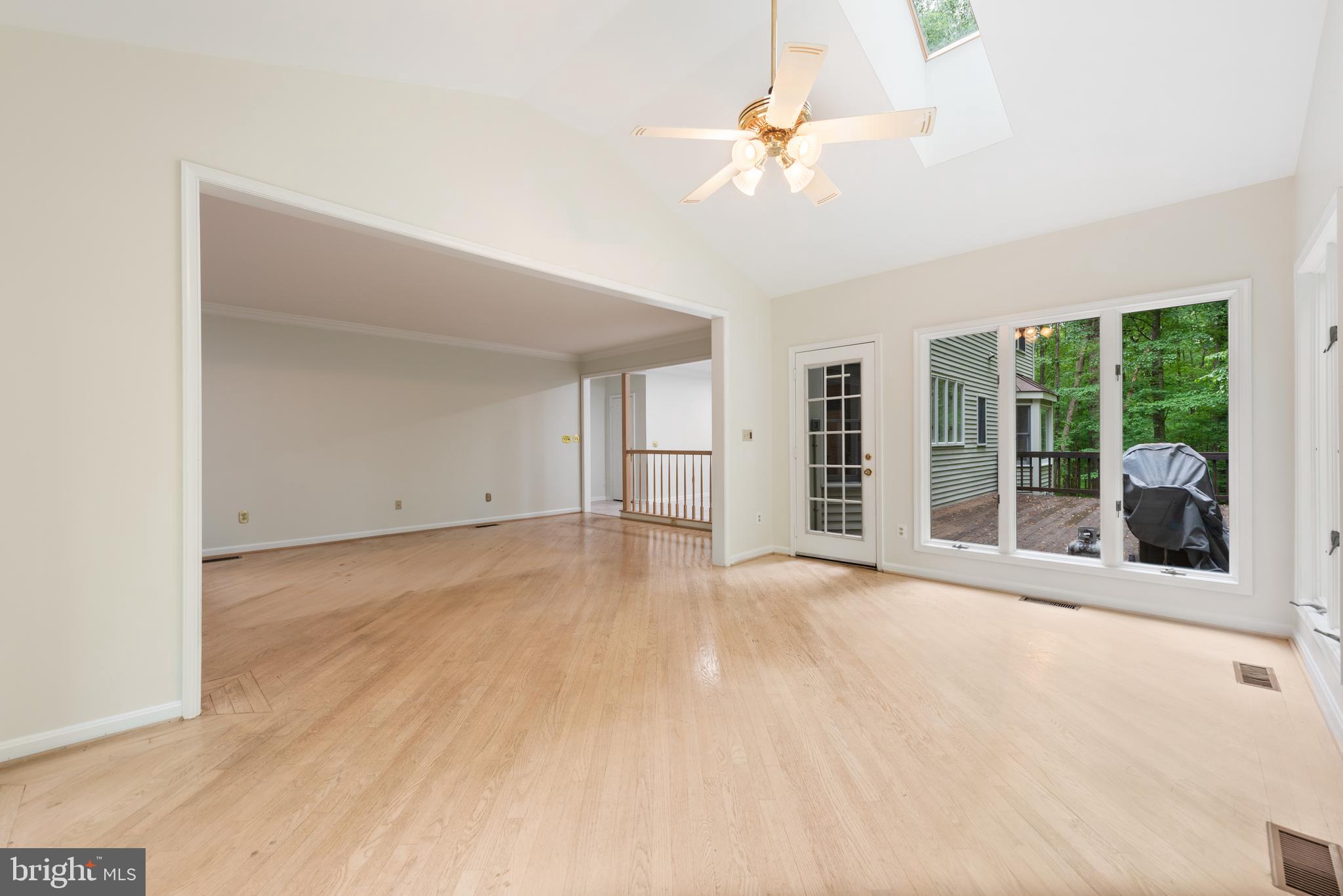 TIMBERLAKE ESTATES SOUTH - Residential