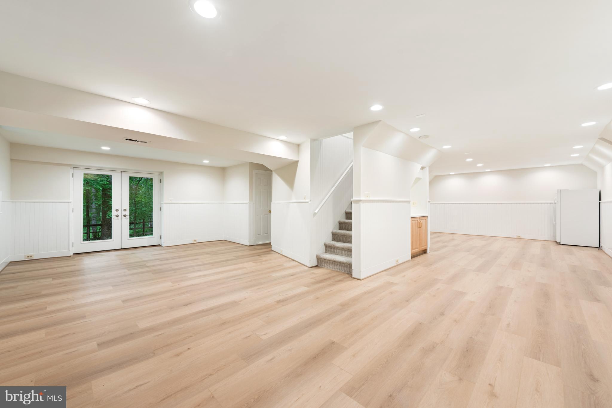 TIMBERLAKE ESTATES SOUTH - Residential