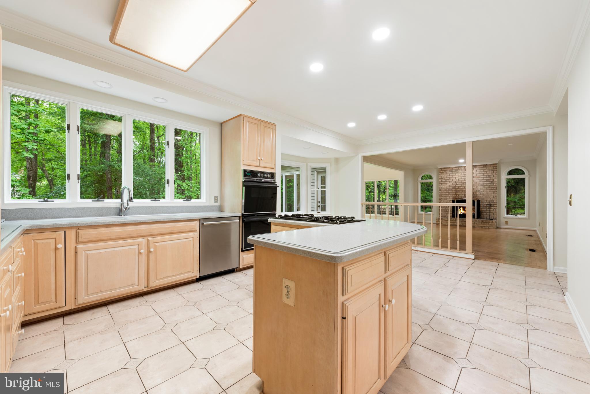 TIMBERLAKE ESTATES SOUTH - Residential