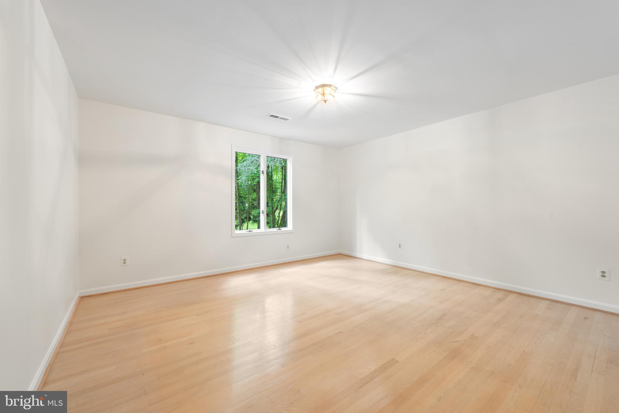 TIMBERLAKE ESTATES SOUTH - Residential