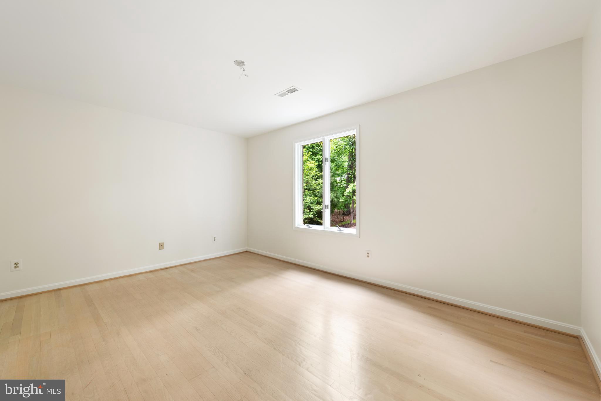 TIMBERLAKE ESTATES SOUTH - Residential