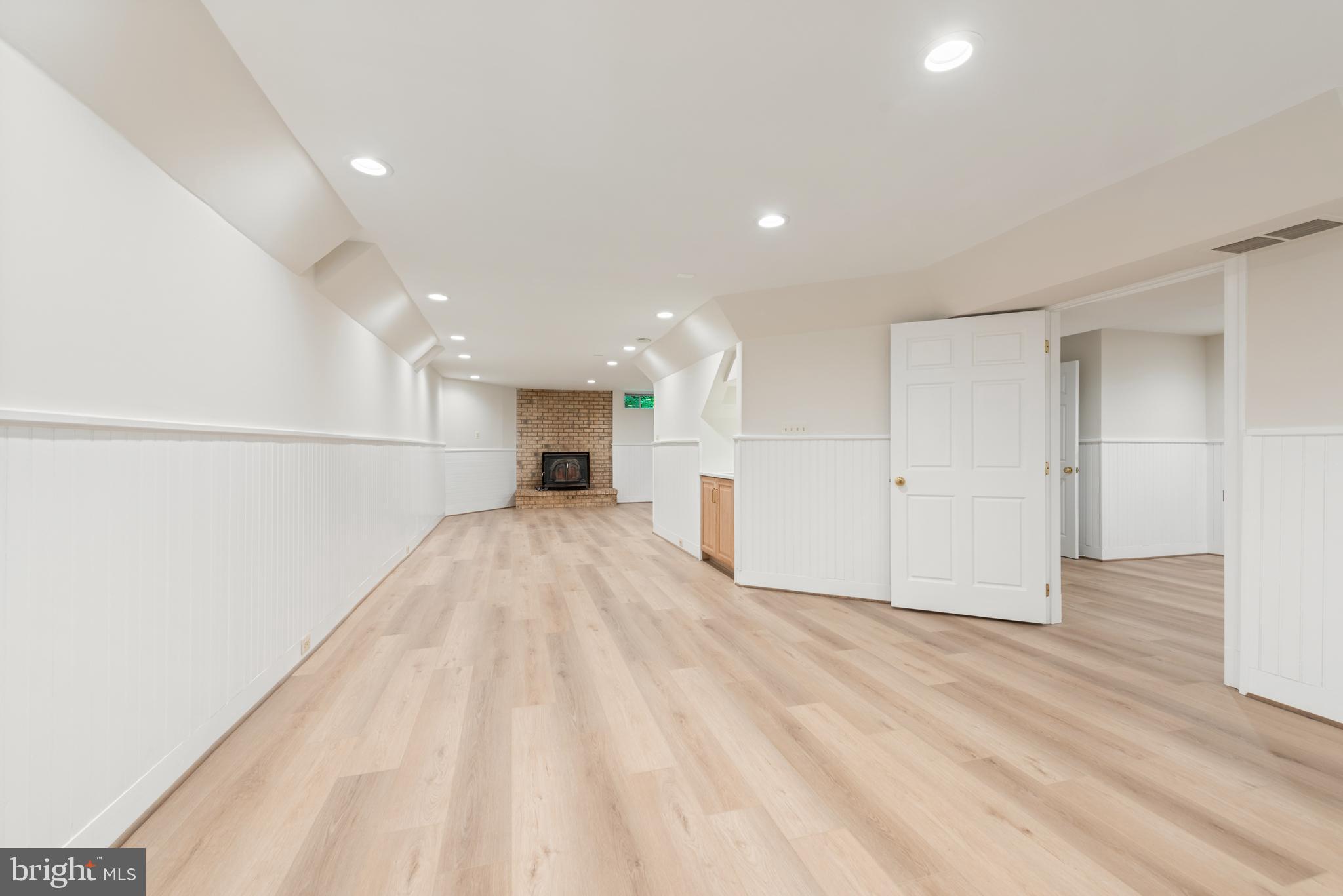 TIMBERLAKE ESTATES SOUTH - Residential